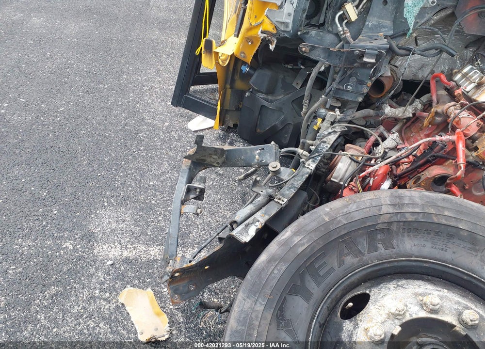 2013 FREIGHTLINER CHASSIS B2B VIN: 4UZABRDT8DCBU7922