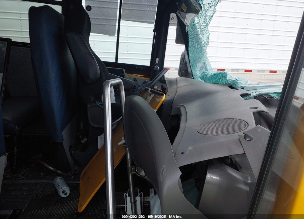 2013 FREIGHTLINER CHASSIS B2B VIN: 4UZABRDT8DCBU7922