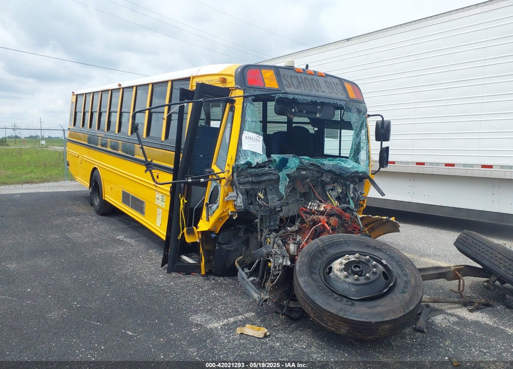 2013 FREIGHTLINER CHASSIS B2B VIN: 4UZABRDT8DCBU7922