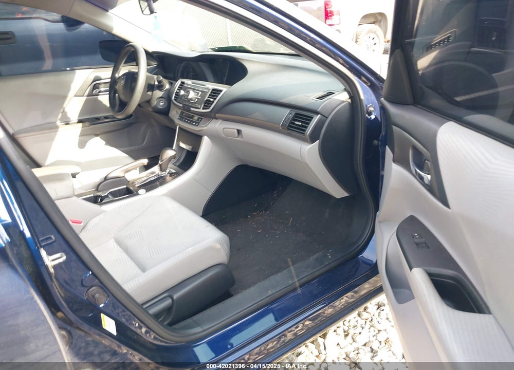2014 HONDA ACCORD LX VIN: 1HGCR2F33EA307939