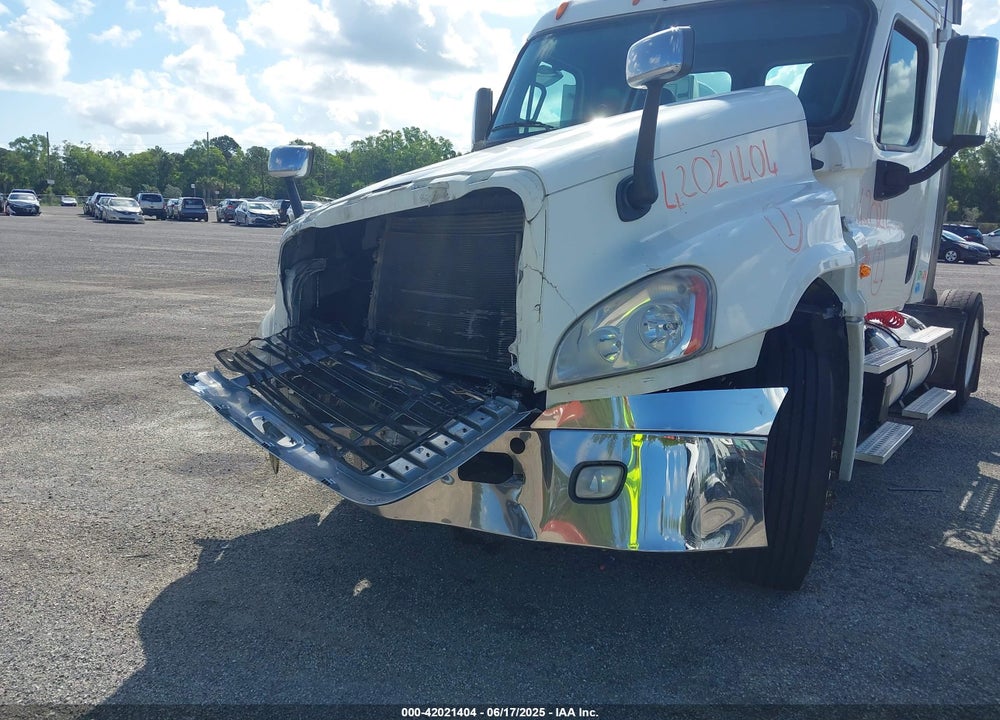 2013 FREIGHTLINER CASCADIA 125 --- VIN: 3AKBGDDV5DSFG5491