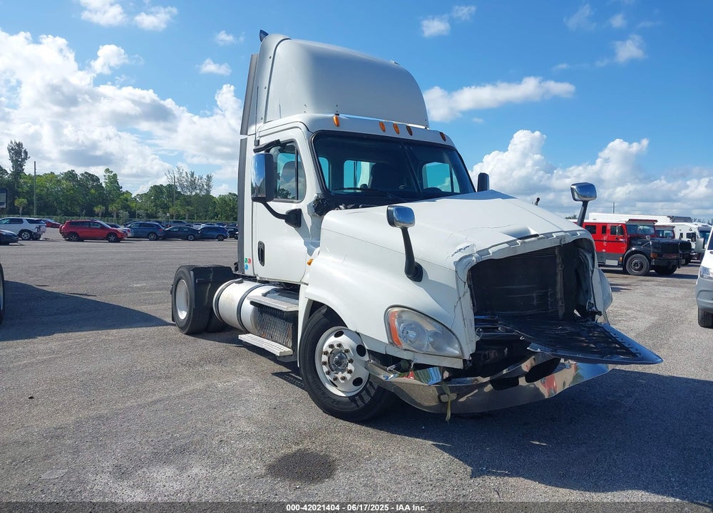 2013 FREIGHTLINER CASCADIA 125 --- VIN: 3AKBGDDV5DSFG5491