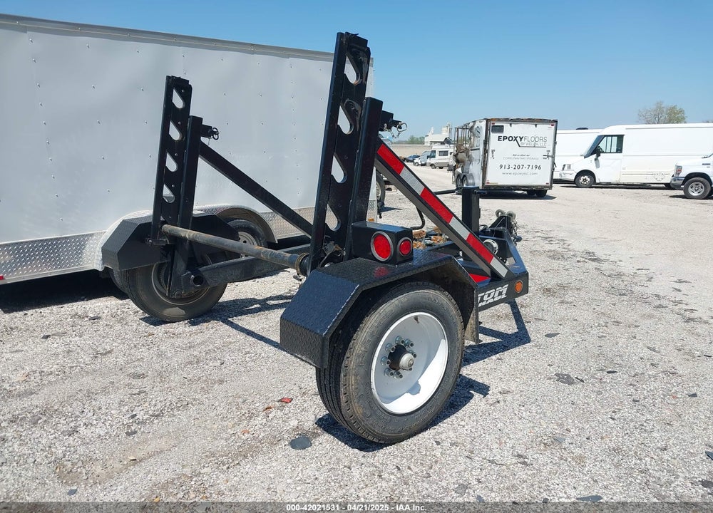 2022 CUSTOM TRAILERS RTH-85 VIN: 7JEPU1016NG000684
