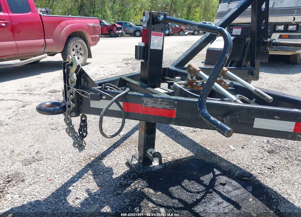 2022 CUSTOM TRAILERS RTH-85 VIN: 7JEPU1016NG000684