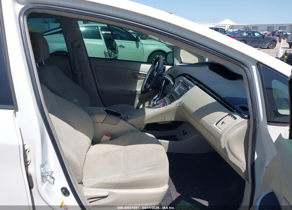 2015 TOYOTA PRIUS THREE VIN: JTDKN3DU1F0466070