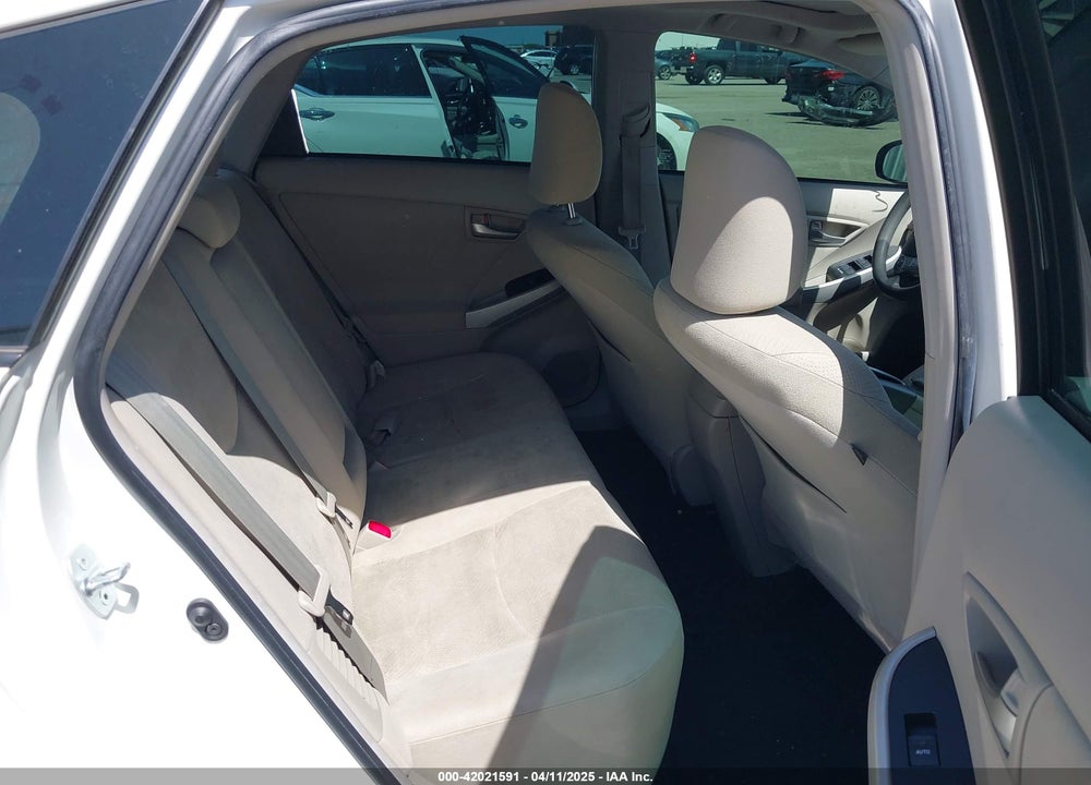 2015 TOYOTA PRIUS THREE VIN: JTDKN3DU1F0466070