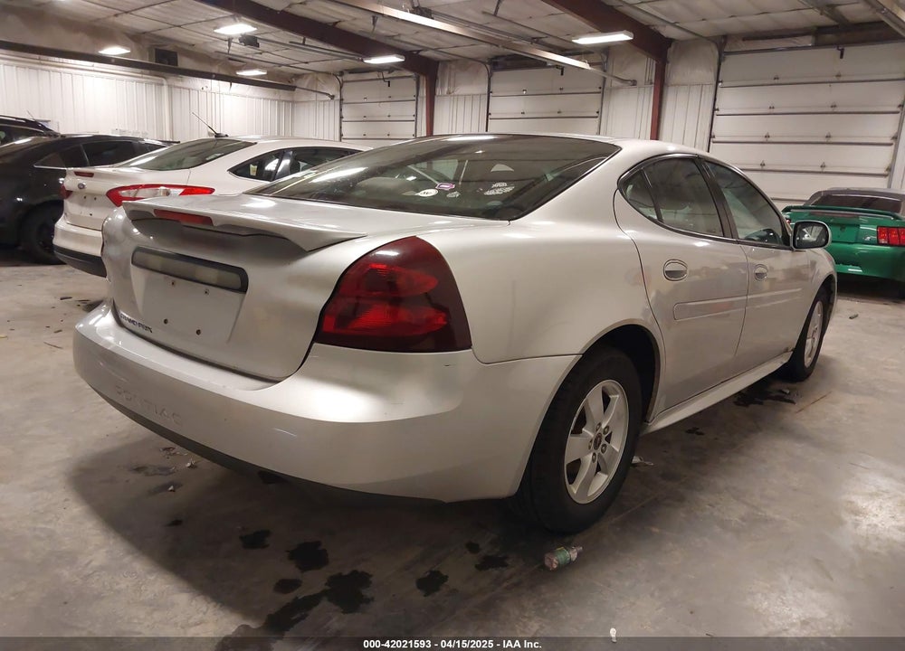 2005 PONTIAC GRAND PRIX VIN: 2G2WP522751260686
