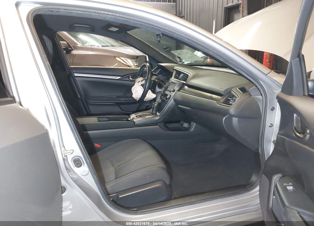 2018 HONDA CIVIC VIN: SHHFK7H49JU408440