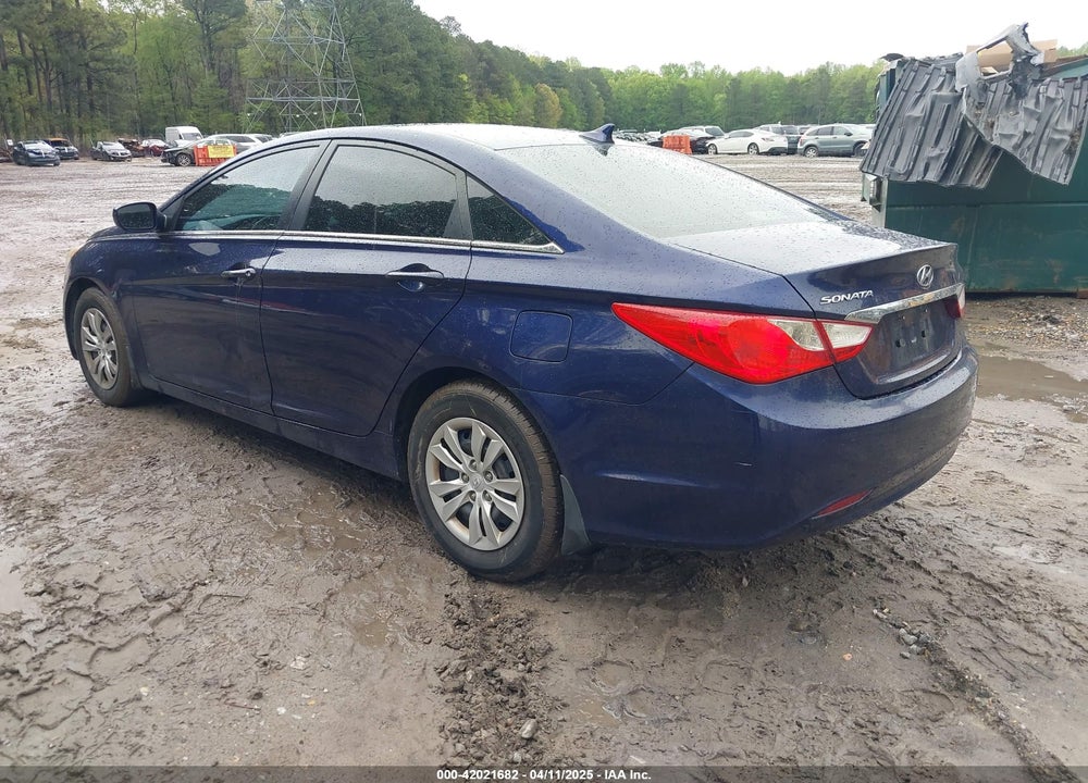 2011 HYUNDAI SONATA VIN: 5NPEB4AC2BH169572