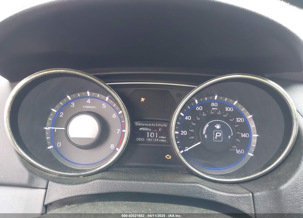 2011 HYUNDAI SONATA VIN: 5NPEB4AC2BH169572