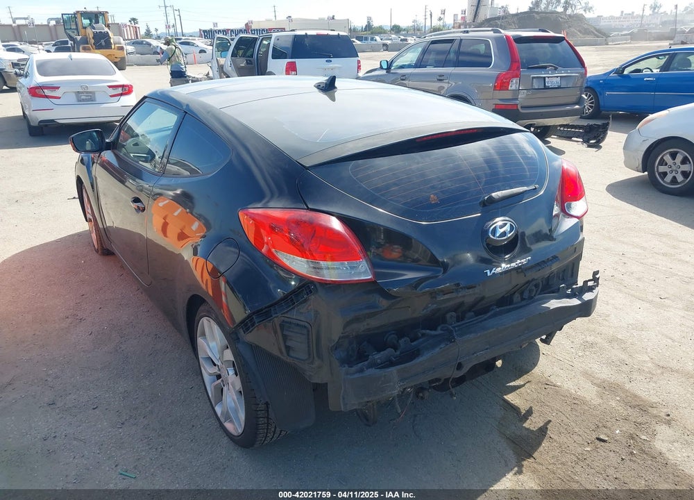 2013 HYUNDAI VELOSTER VIN: KMHTC6AD4DU132701