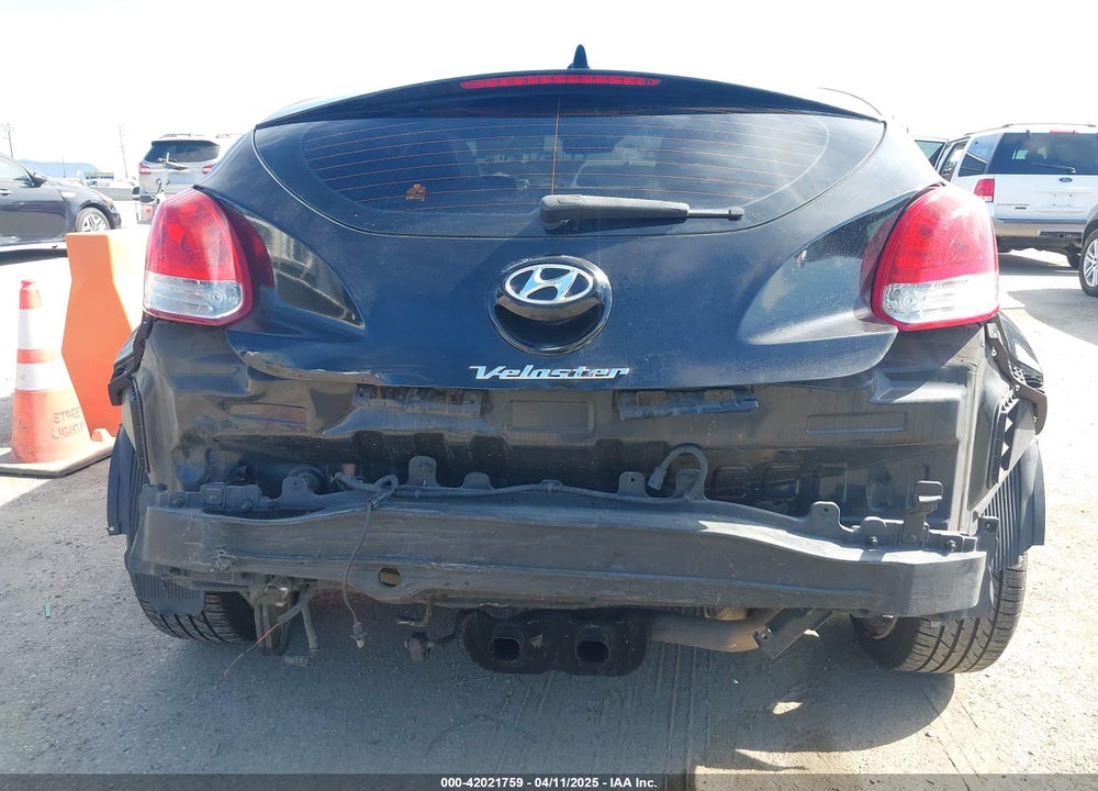 2013 HYUNDAI VELOSTER VIN: KMHTC6AD4DU132701