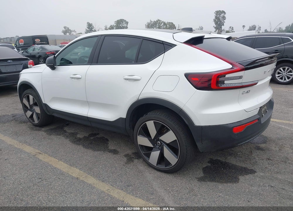2023 VOLVO C40 RECHARGE PURE ELECTRIC TWIN ULTIMATE VIN: YV4ED3GM5P2036704