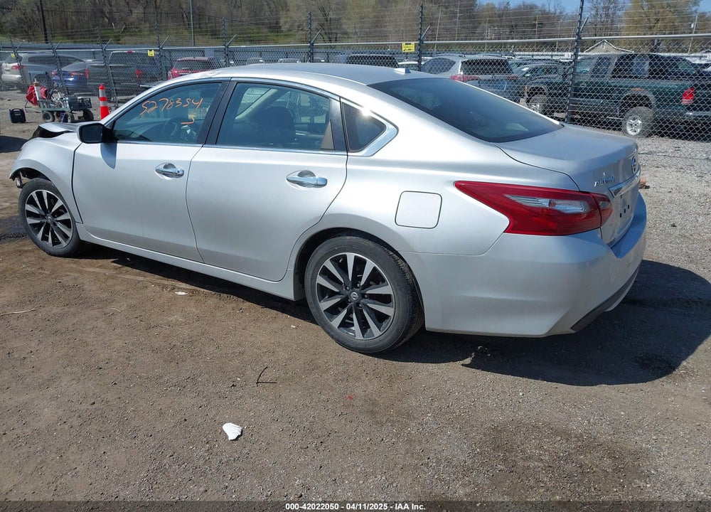 2018 NISSAN ALTIMA VIN: 1N4AL3AP2JC247082