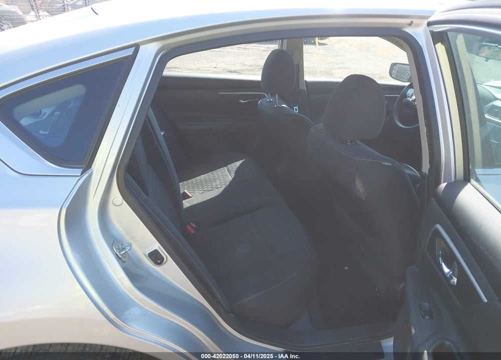 2018 NISSAN ALTIMA VIN: 1N4AL3AP2JC247082