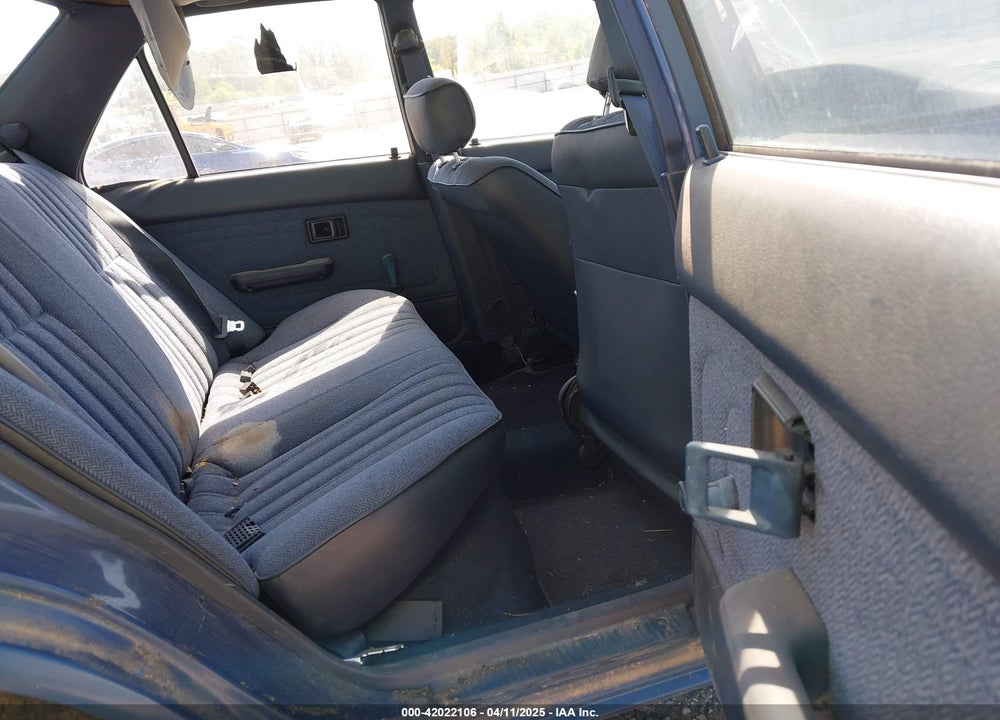 1989 TOYOTA COROLLA DLX VIN: 1NXAE92E7KZ027108