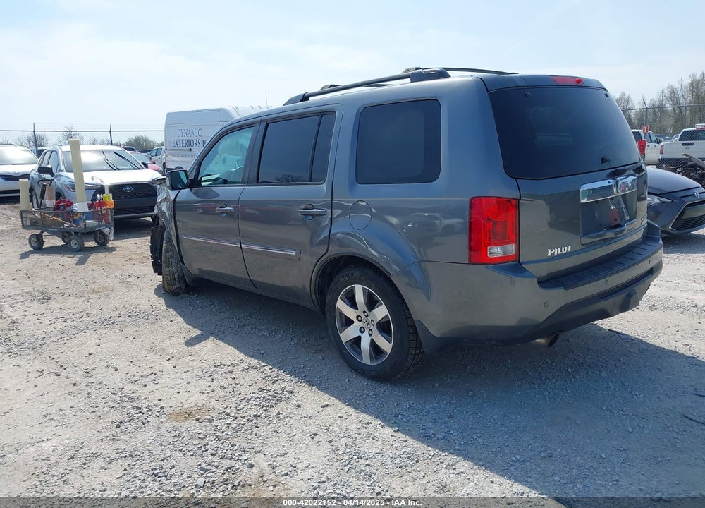 2013 HONDA PILOT TOURING VIN: 5FNYF4H91DB071064