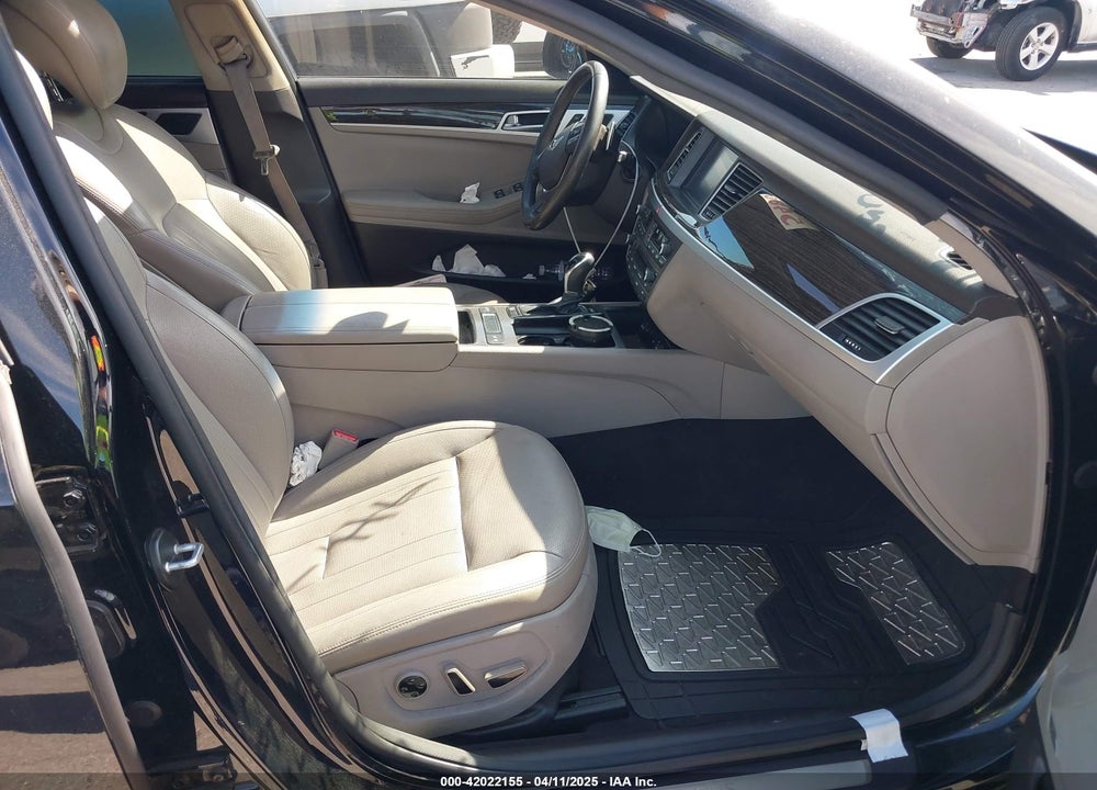 2016 HYUNDAI GENESIS VIN: KMHGN4JE3GU131049