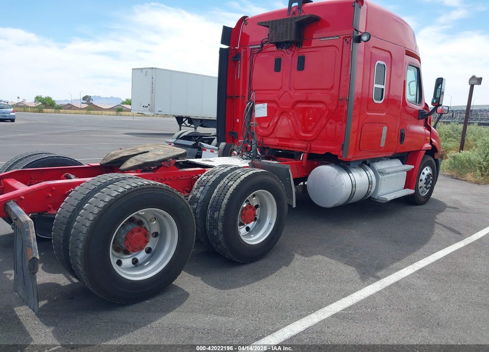 2015 FREIGHTLINER CASCADIA 113 VIN: 1FUJGHDV8FLGE8611
