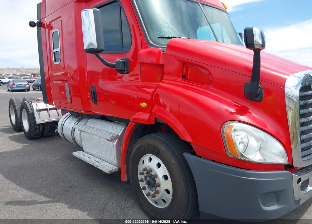 2015 FREIGHTLINER CASCADIA 113 VIN: 1FUJGHDV8FLGE8611