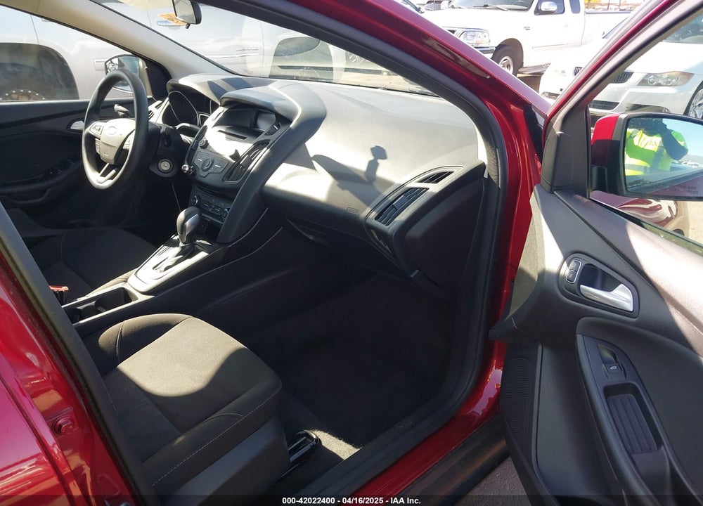 2017 FORD FOCUS VIN: 1FADP3F28HL222826