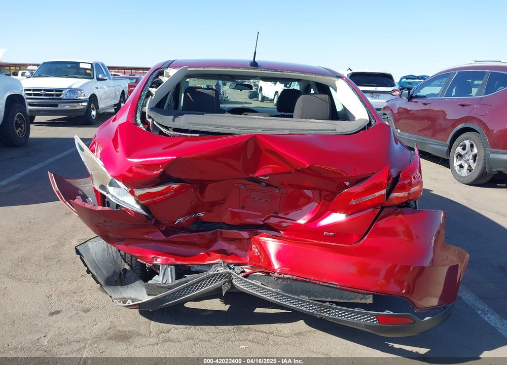 2017 FORD FOCUS VIN: 1FADP3F28HL222826