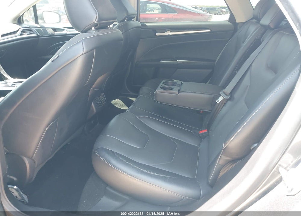 2020 FORD FUSION VIN: 3FA6P0D98LR117379