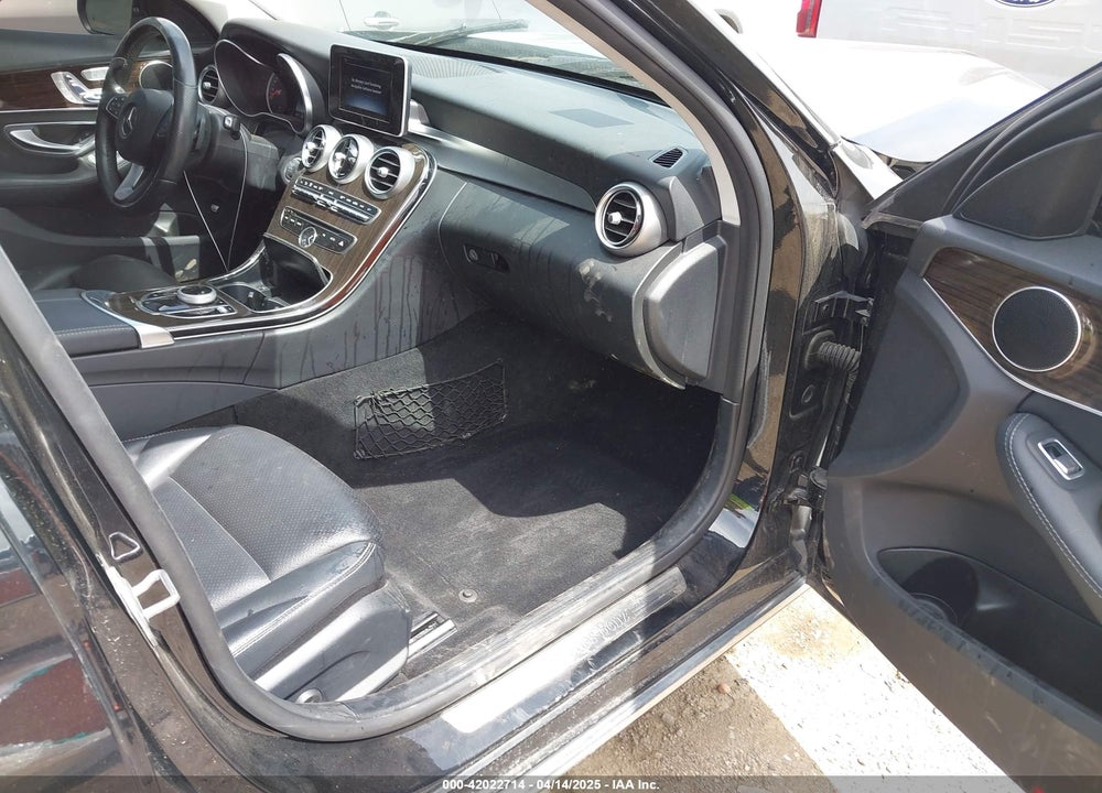 2017 MERCEDES-BENZ C CLASS VIN: 55SWF4KB9HU210655