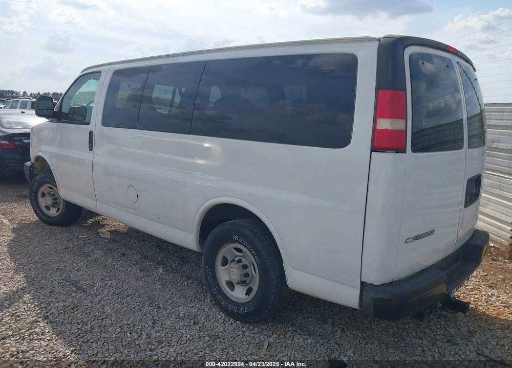 2008 CHEVROLET EXPRESS LS VIN: 1GAGG25KX81197208