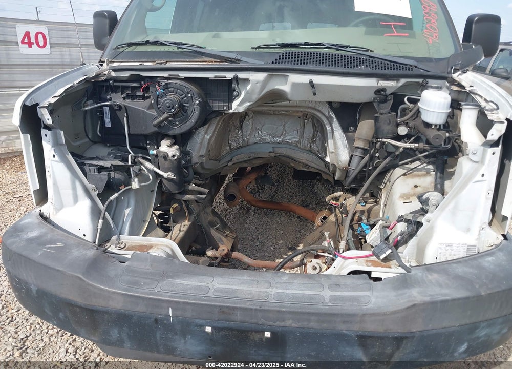 2008 CHEVROLET EXPRESS LS VIN: 1GAGG25KX81197208