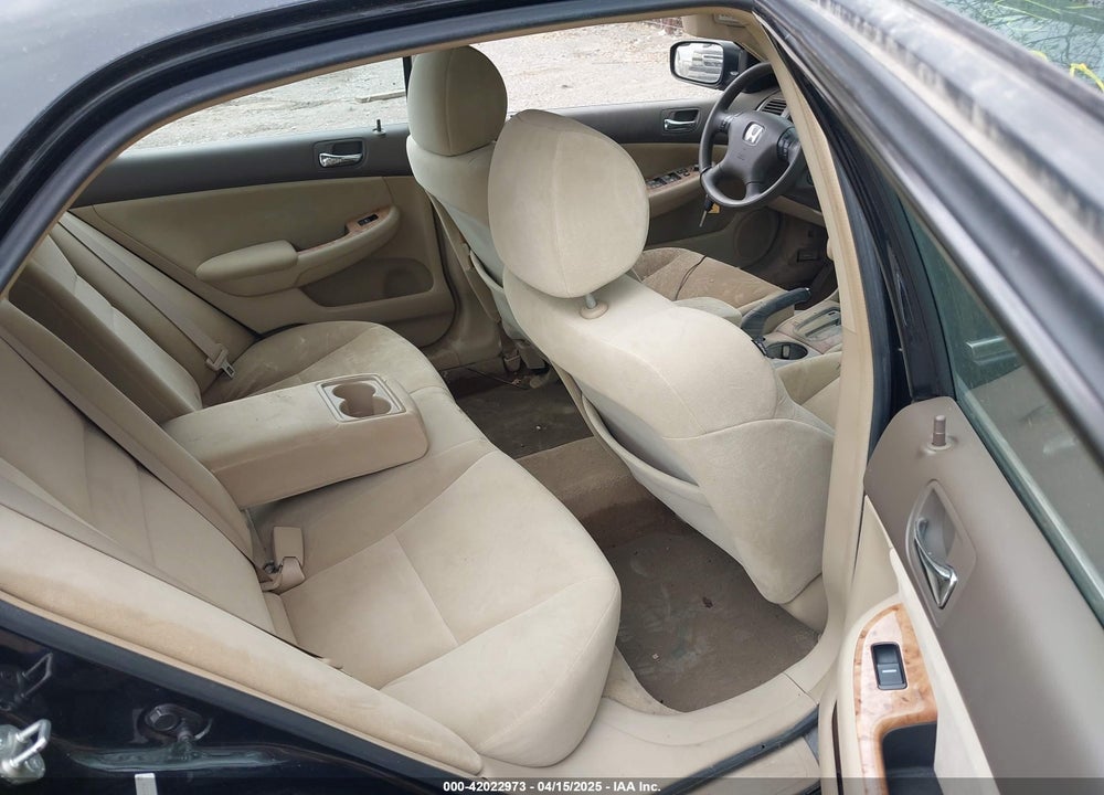 2005 HONDA ACCORD 2.4 EX VIN: 1HGCM56715A161334