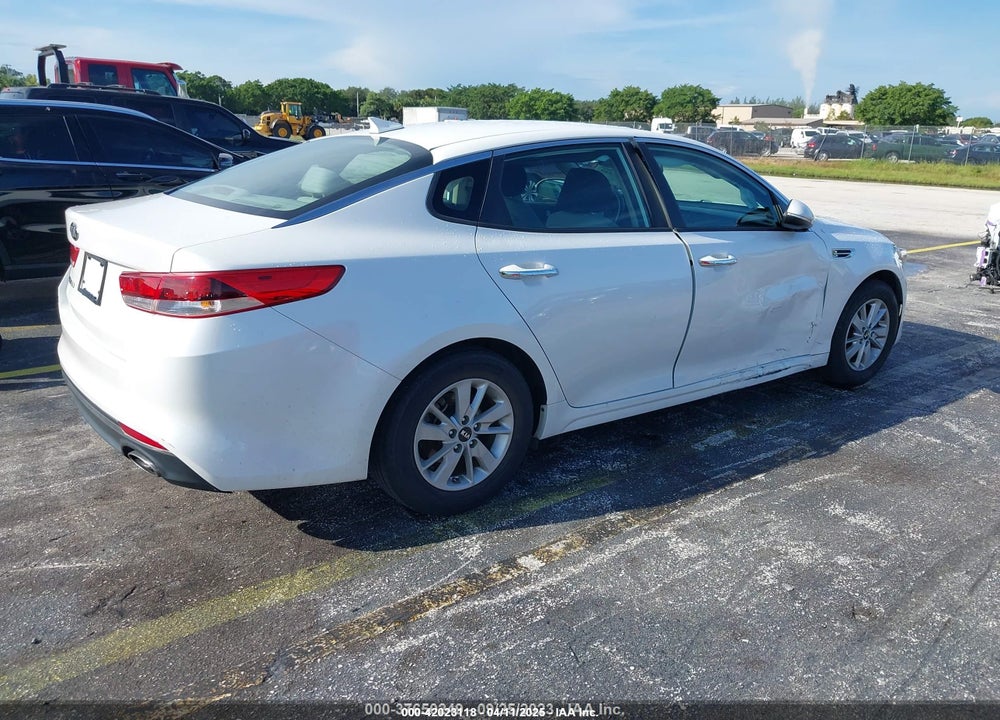 2016 KIA OPTIMA LX VIN: KNAGT4L35G5083938