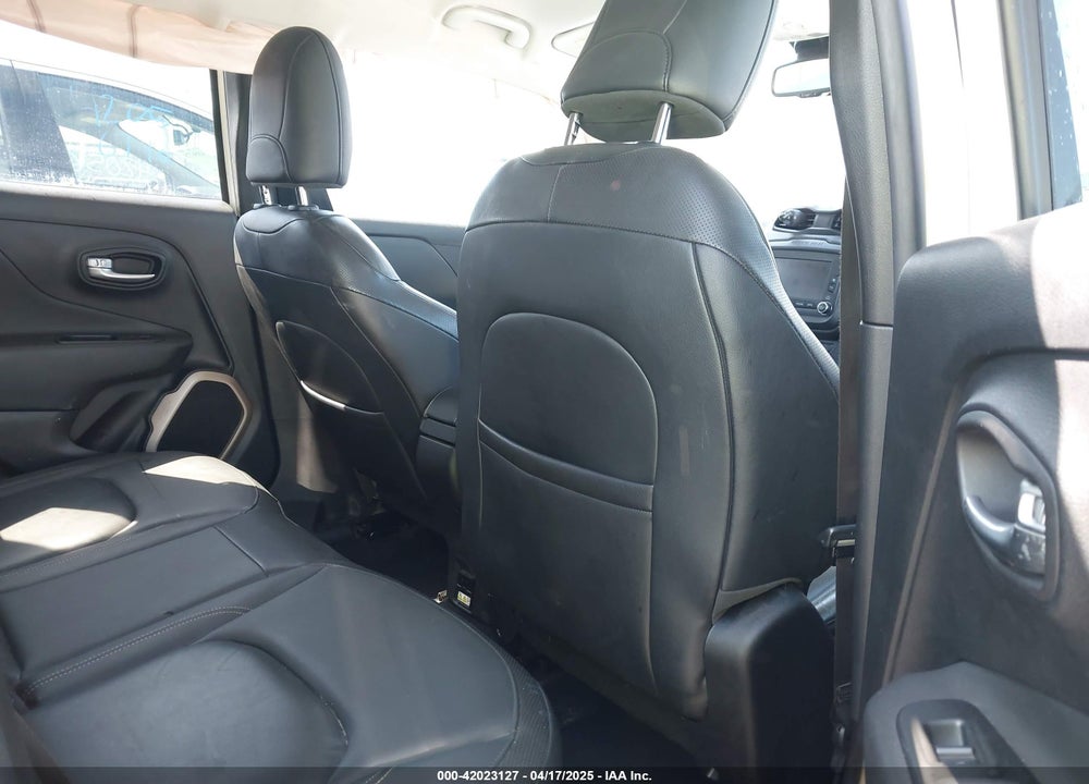 2016 JEEP RENEGADE VIN: ZACCJADT5GPE29952