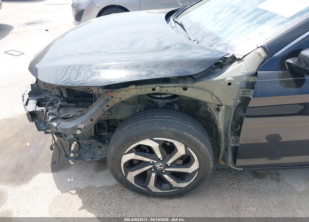 2016 HONDA ACCORD EX-L V-6 VIN: 1HGCR3F85GA012894