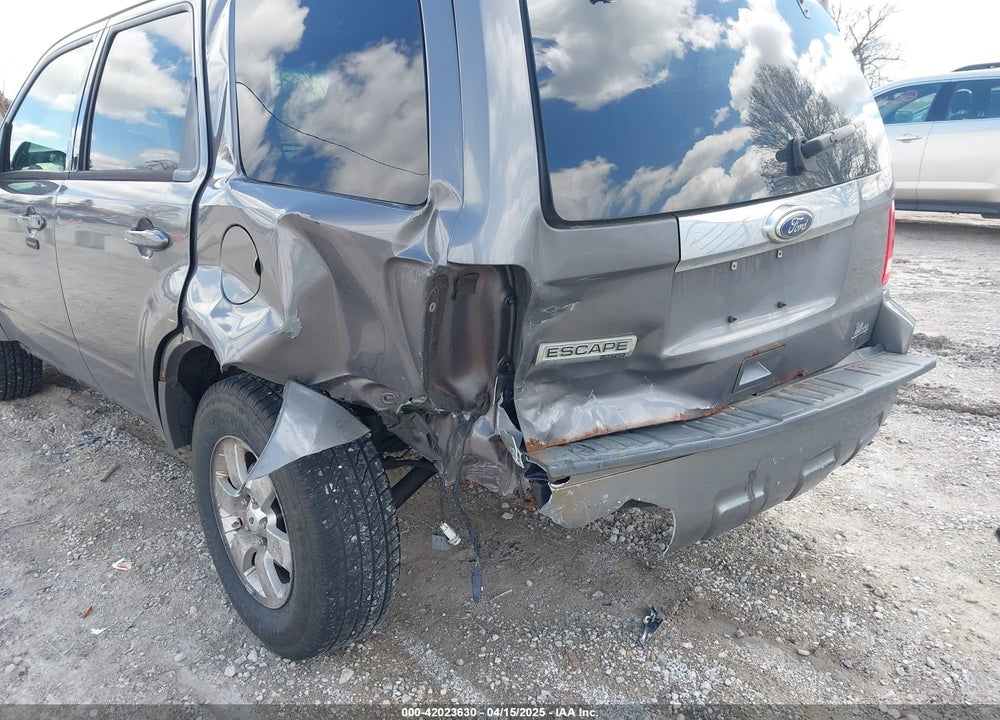 2010 FORD ESCAPE VIN: 1FMCU0E76AKC30165