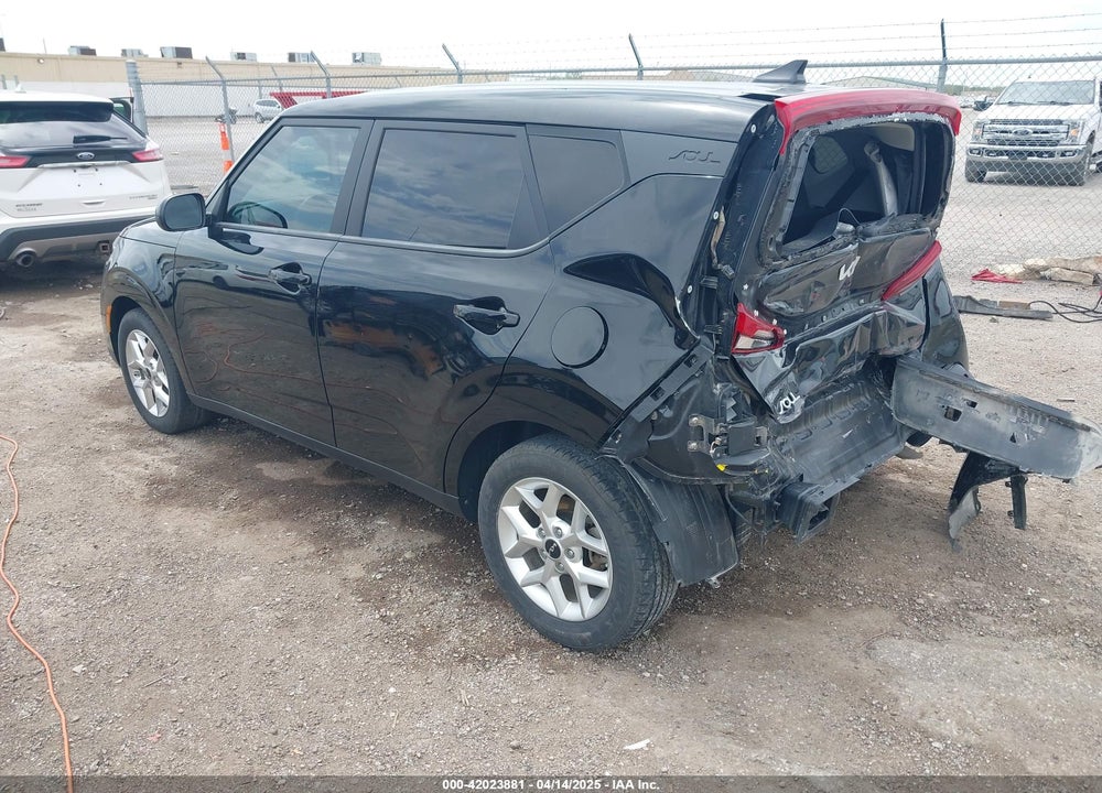 2022 KIA SOUL LX VIN: KNDJ23AU8N7183440
