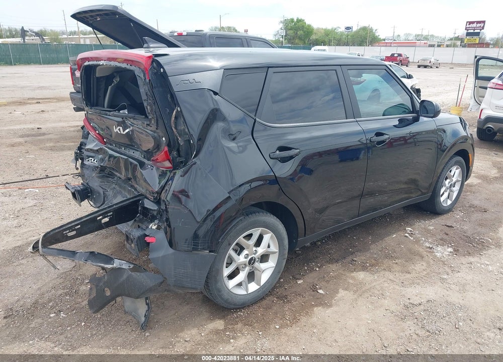 2022 KIA SOUL LX VIN: KNDJ23AU8N7183440