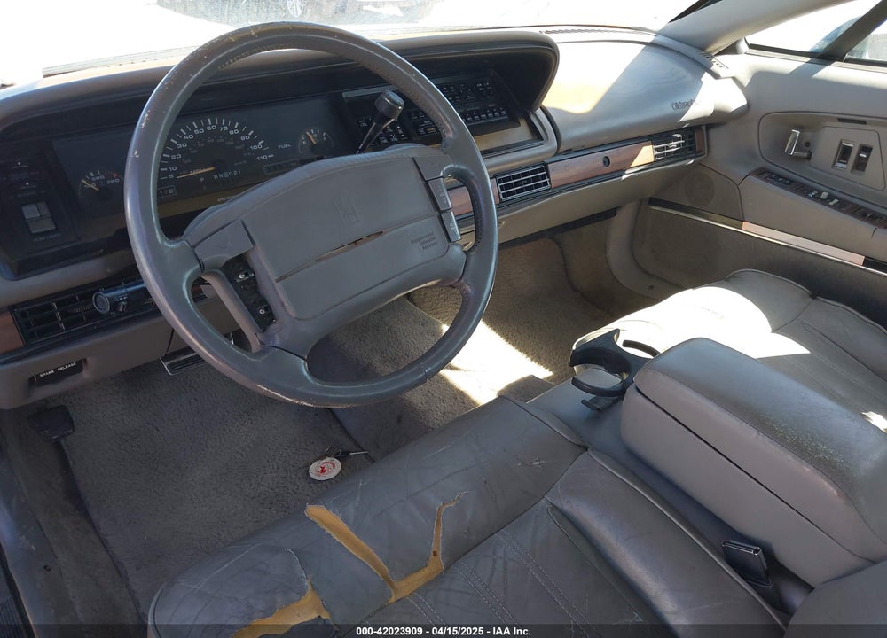1993 OLDSMOBILE 98 REGENCY VIN: 1G3CX53L1P4308003