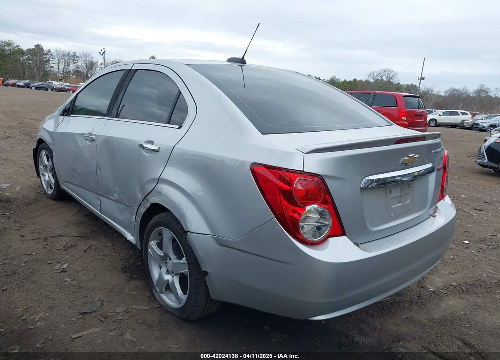 2015 CHEVROLET SONIC VIN: 1G1JE5SB0F4209024