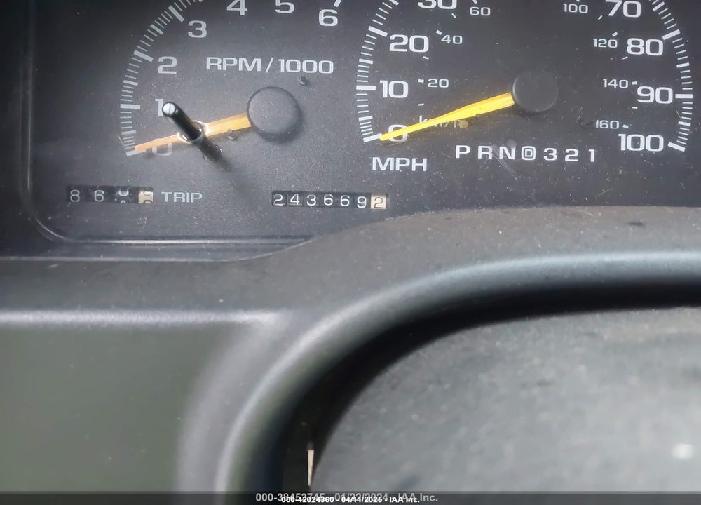1999 CHEVROLET TAHOE LS VIN: 1GNEK13R4XJ556548