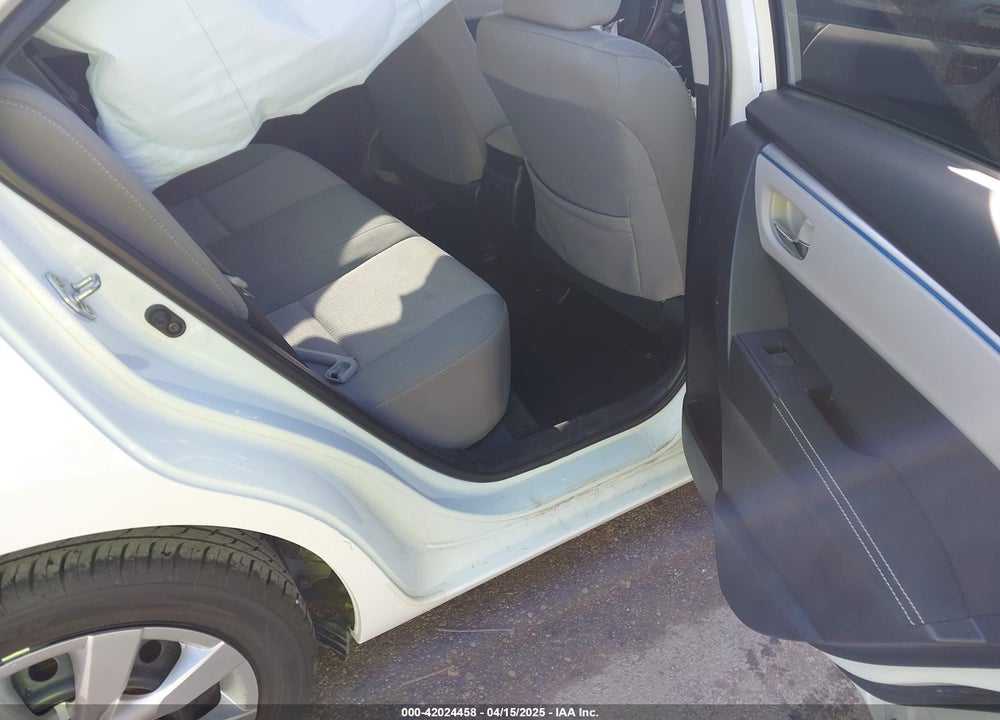 2015 TOYOTA COROLLA VIN: 2T1BURHE3FC392777