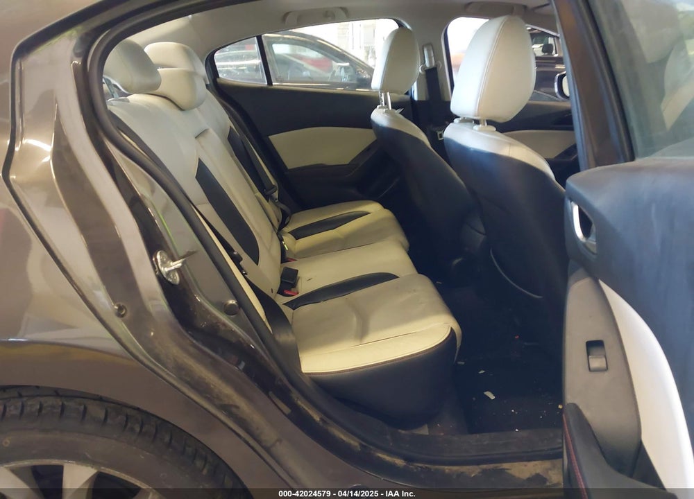 2014 MAZDA 3 S GRAND TOURING VIN: JM1BM1W33E1180340