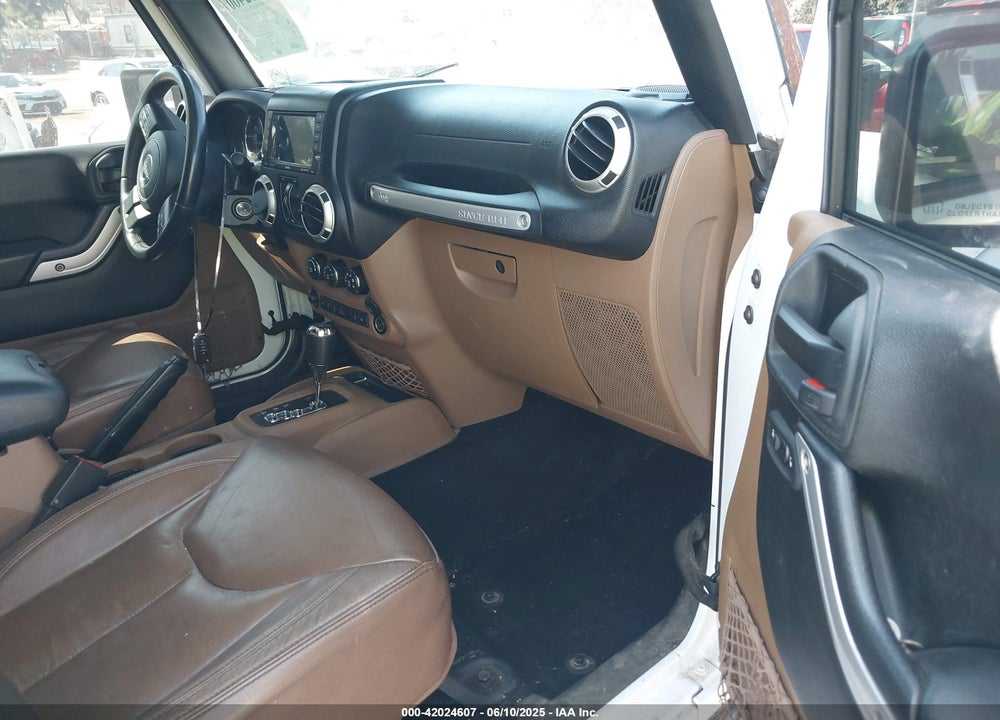 2017 JEEP WRANGLER UNLIMITED VIN: 1C4BJWEGXHL625255