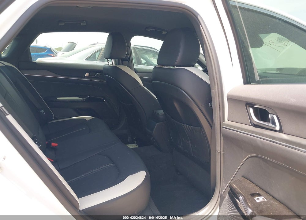 2025 KIA K5 VIN: KNAG64J74S5294747