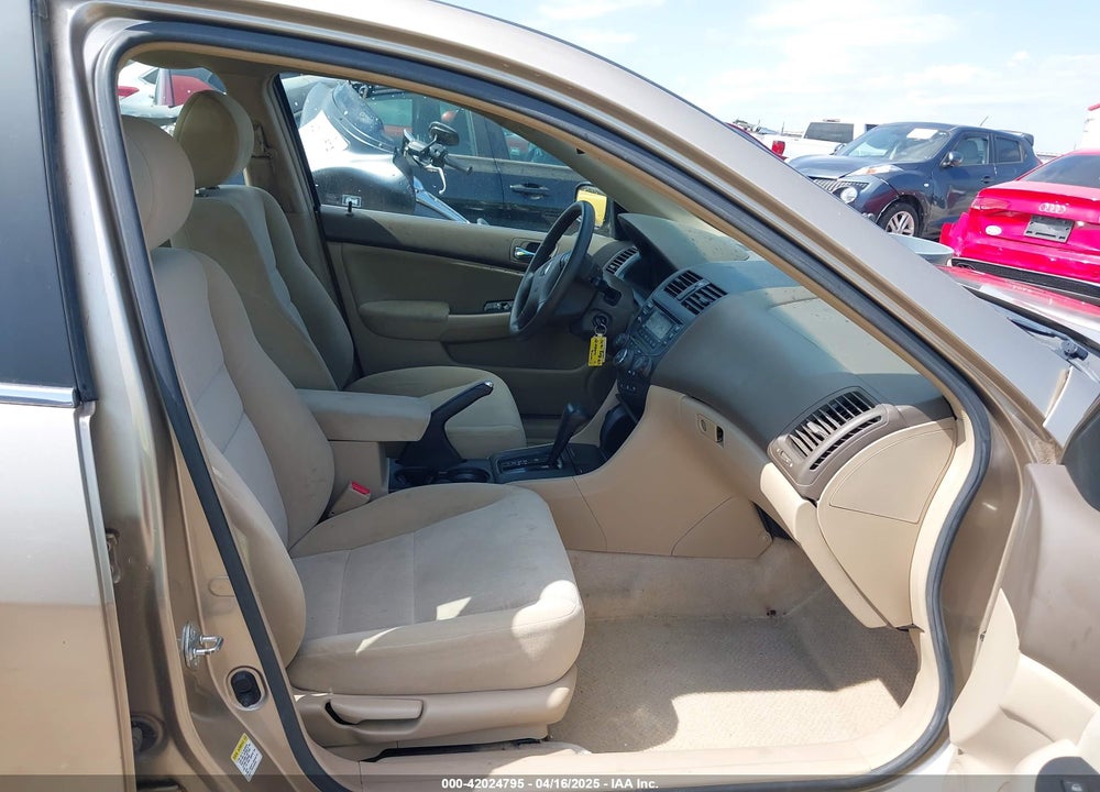 2005 HONDA ACCORD 2.4 LX VIN: 1HGCM56495A099817