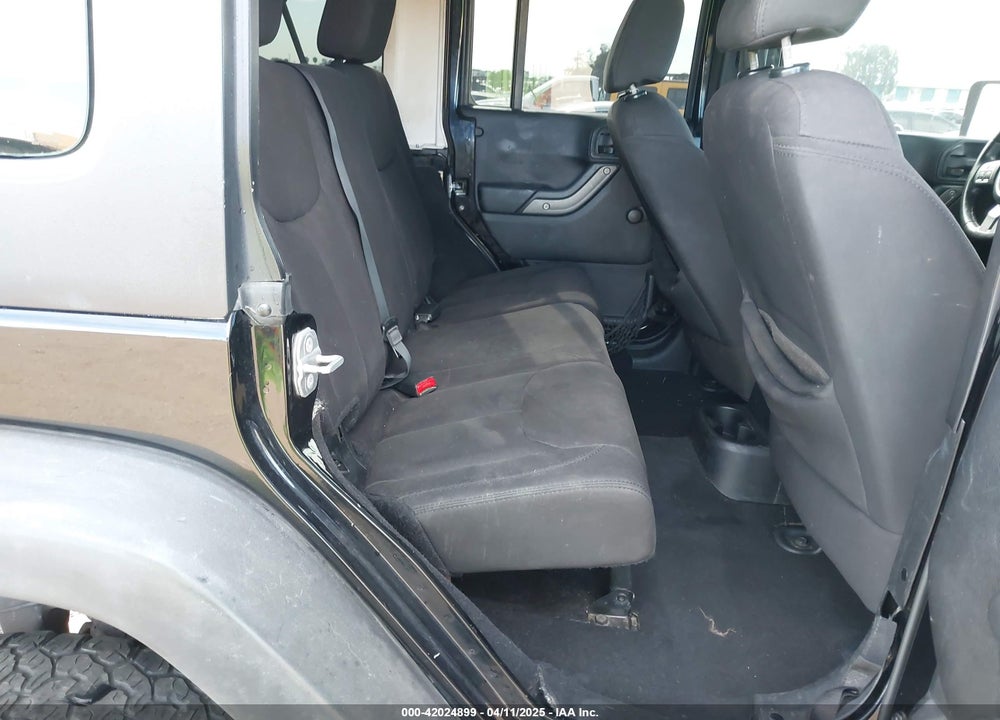 2014 JEEP WRANGLER UNLIMITED VIN: 1C4BJWDG1EL264236