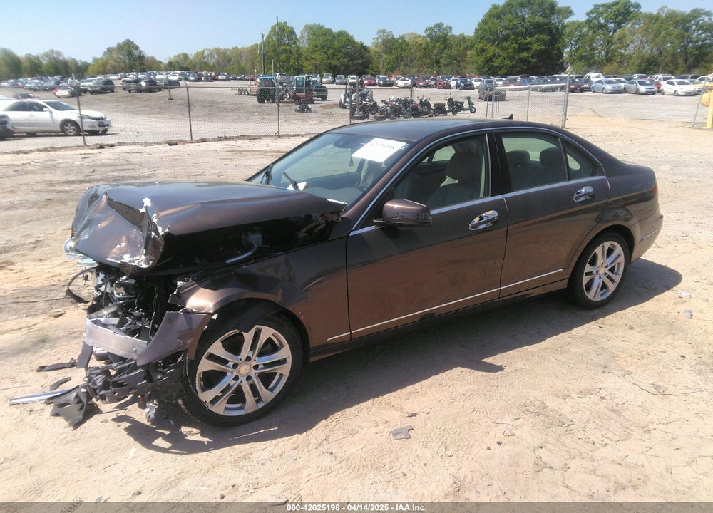 2014 MERCEDES-BENZ C-CLASS C 250 SPORT/LUXURY VIN: WDDGF4HB2EA933514
