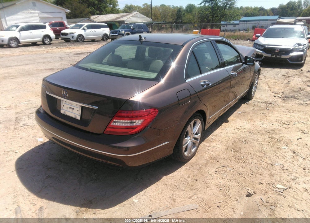 2014 MERCEDES-BENZ C-CLASS C 250 SPORT/LUXURY VIN: WDDGF4HB2EA933514