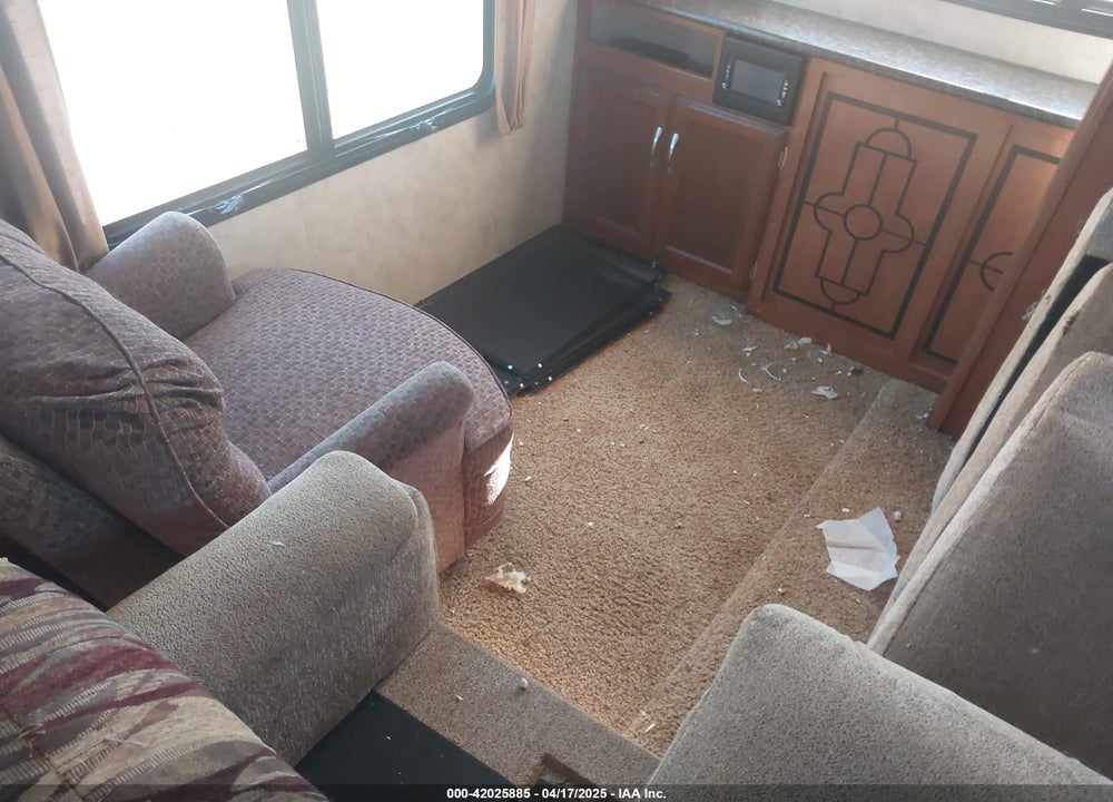 2013 WINNEBAGO TRAVEL TRAILER VIN: 54CAG0S22D1C88038