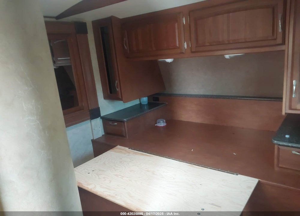 2013 WINNEBAGO TRAVEL TRAILER VIN: 54CAG0S22D1C88038